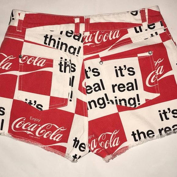 Coca Cola Shorts RED & WHITE LOGO - Picture 3 of 4